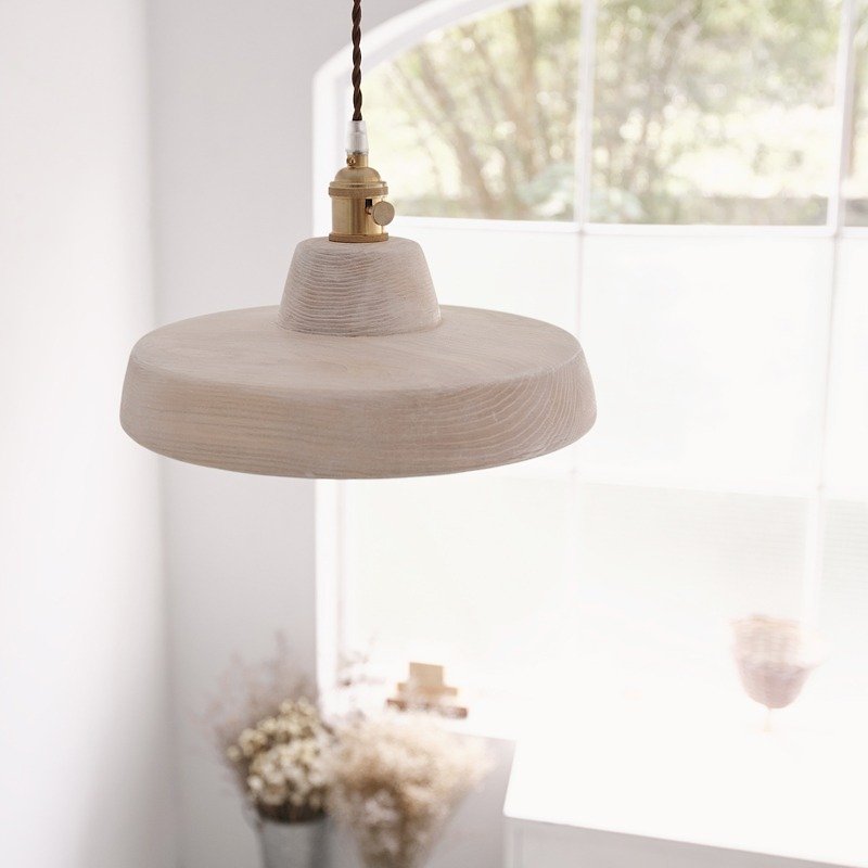 Retro whitewashed wooden chandelier - โคมไฟ - ไม้ ขาว
