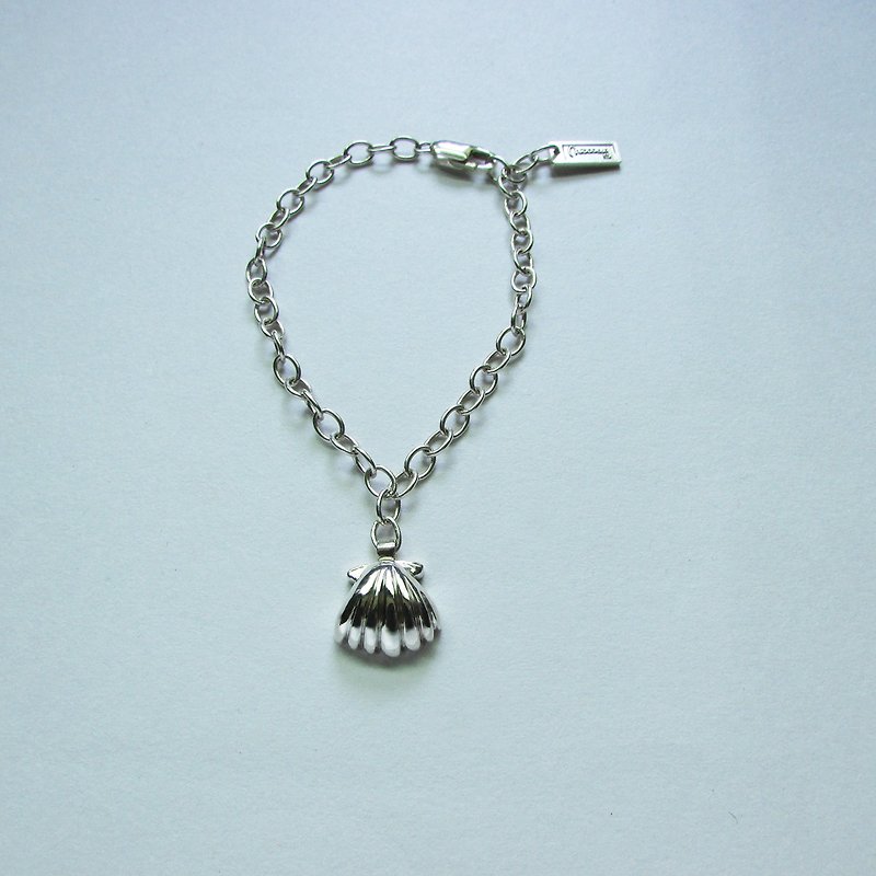 shell a bracelet | mittag jewelry | handmade and made in Taiwan - สร้อยข้อมือ - เงิน สีเงิน