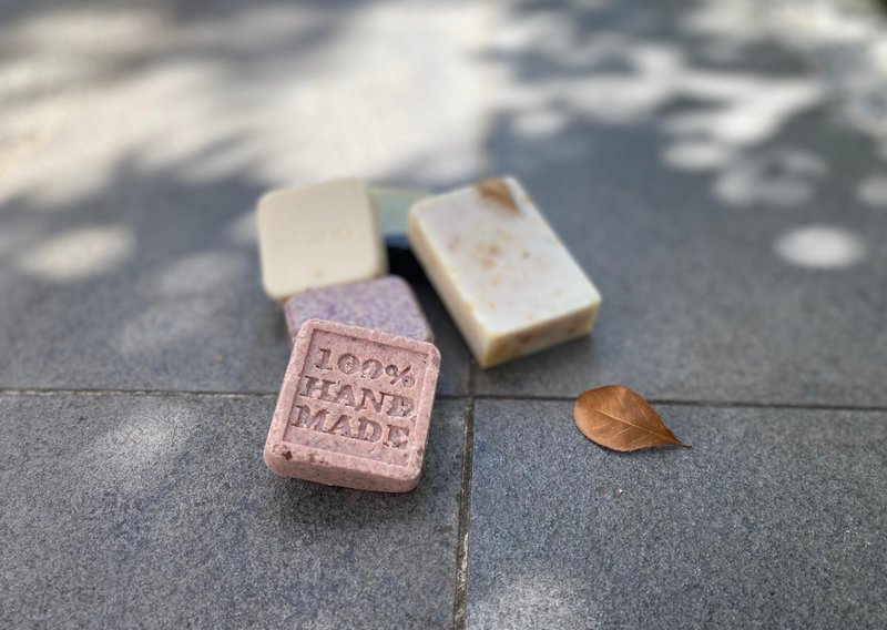 Exfoliating enzyme rose salt soap sea salt soap cares for the skin on the soles of the feet [Kyoji] - อื่นๆ - วัสดุอื่นๆ สึชมพู