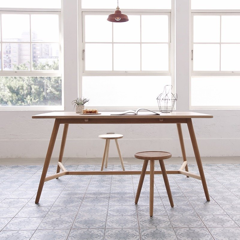 木製 机・テーブル ブラウン - 誰もがコーヒー（足）手作りのオークのダイニングテーブル（150X80）に来た
