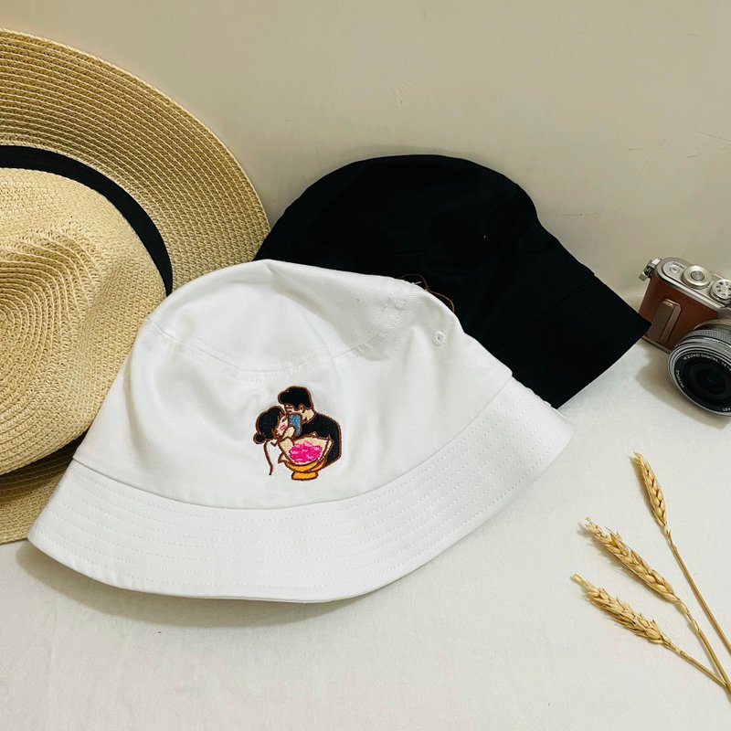 【Customized face painting】additional purchase - embroidered fisherman hat - หมวก - ผ้าฝ้าย/ผ้าลินิน ขาว