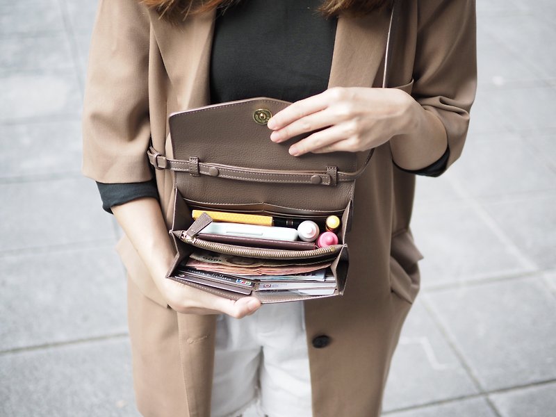 Irene (Warm taupe) :  Multi-function bag, clutch , long wallet, mini crossbody - กระเป๋าถือ - หนังแท้ สีนำ้ตาล