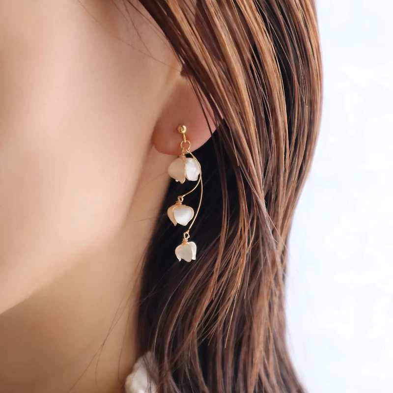 lily of the valley earrings - ต่างหู - เรซิน ขาว