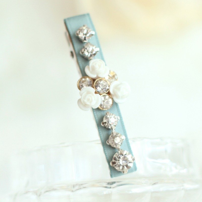Charming Decorative Flower Hair Clip - Hair Accessories - Other Metals Blue