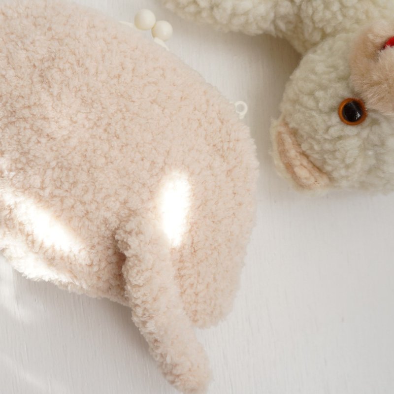 Ba-ba handmade Crochet pouch No.C1568 - กระเป๋าเครื่องสำอาง - วัสดุอื่นๆ ขาว