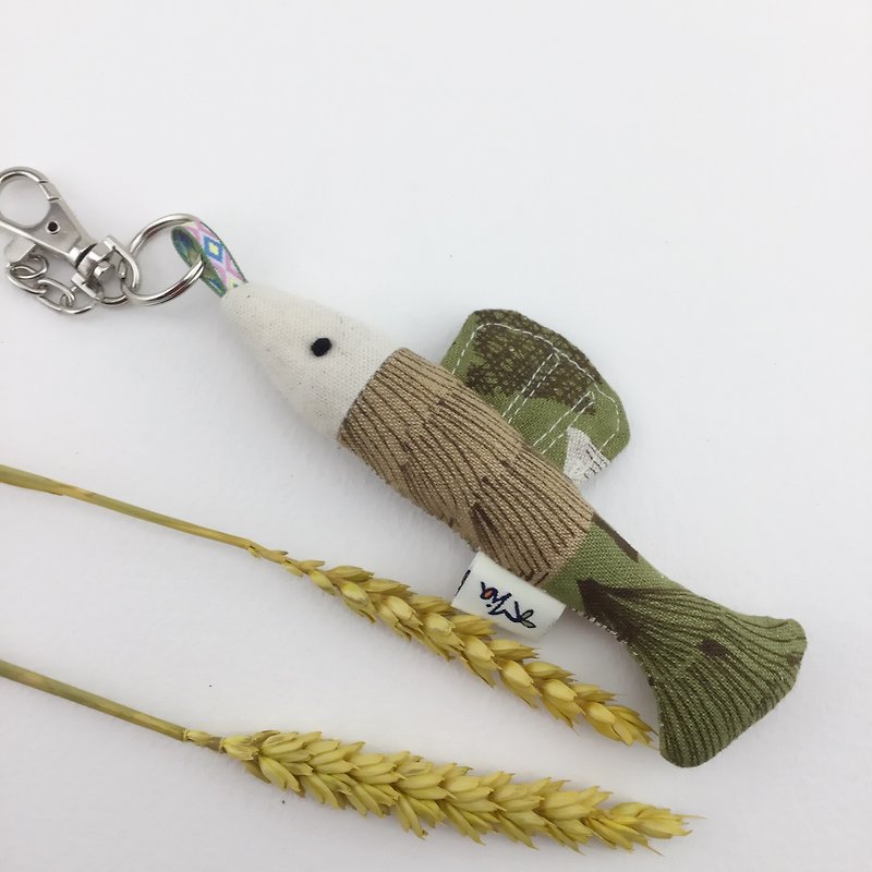 Small flying fish. Fish fish charm / key ring. Flying yellow Tengda - there are fish every year. - Charms - Cotton & Hemp 