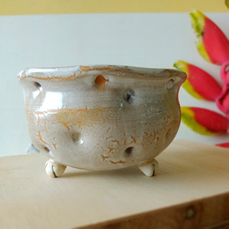 Floral fluttering pottery pots _ pots (four inches) - ตกแต่งต้นไม้ - ดินเผา 