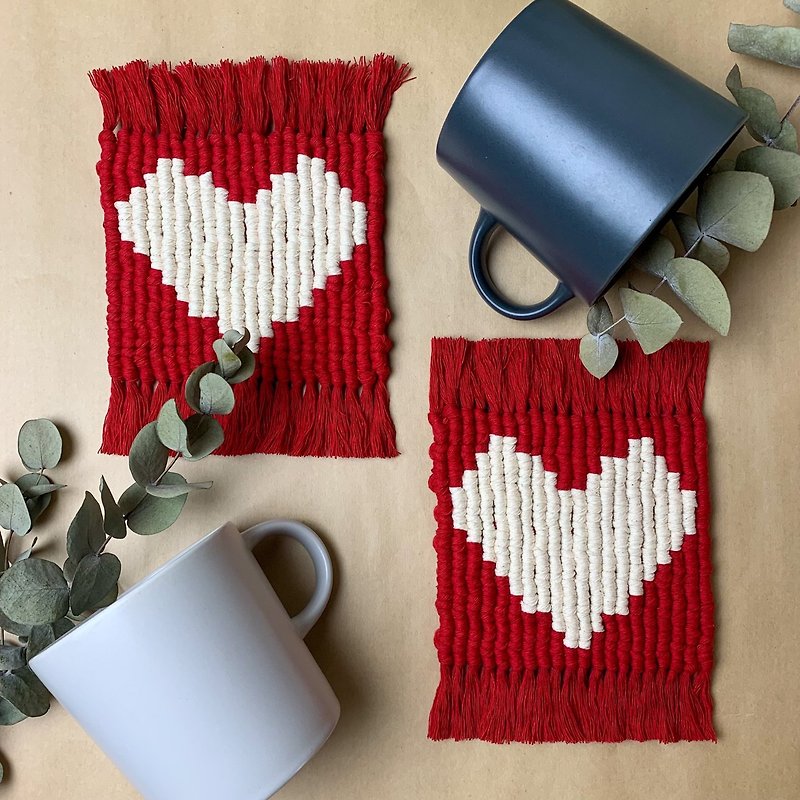 Macrame / Table mat / Heart-shape / Valentine's day - Coasters - Cotton & Hemp Red