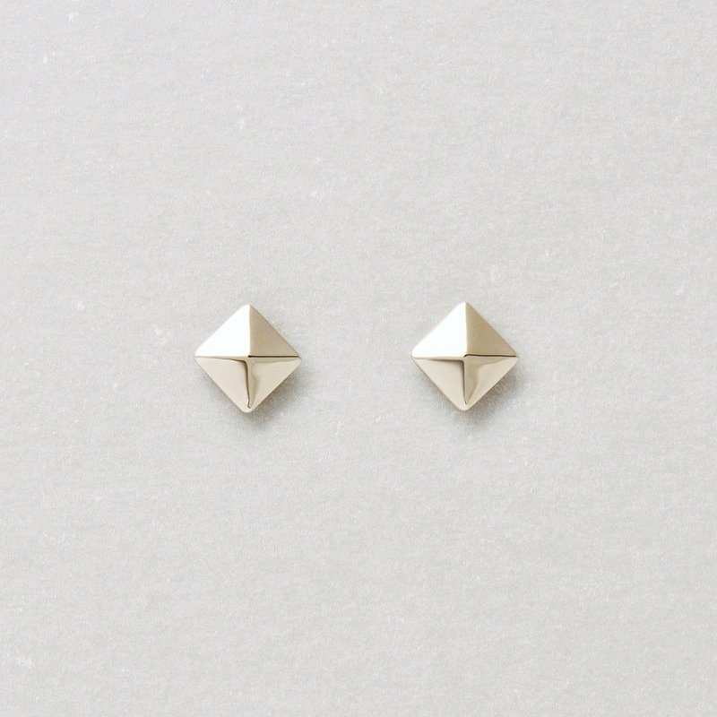 【Second Earrings】 鉑金耳環 (4mm) - 耳環/耳夾/耳骨夾 - 貴金屬 
