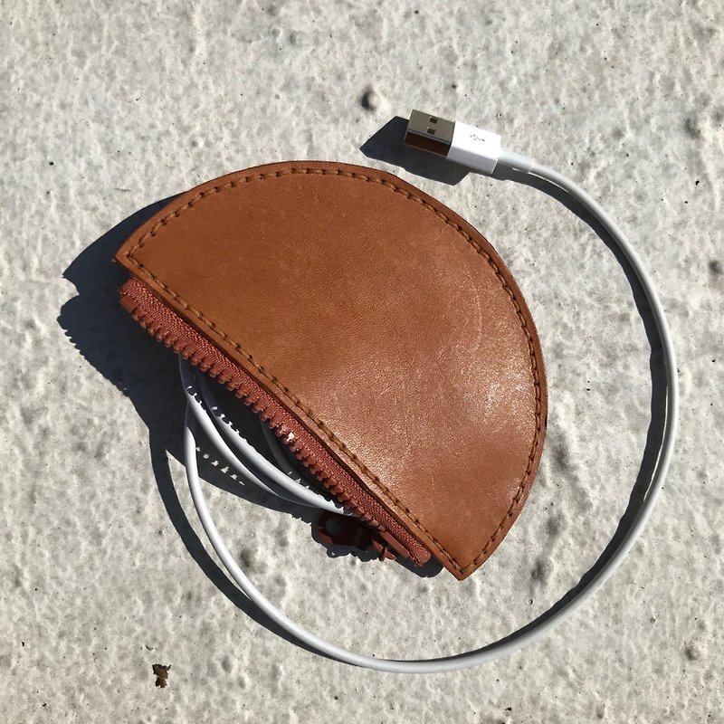 皮革零錢包 - 可收納零錢耳機充電線小物 / 焦糖色皮革 - 散紙包 - 真皮 