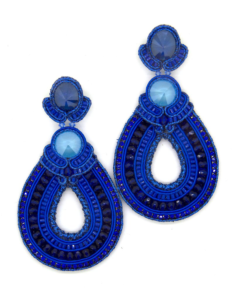 Earrings Hoop teardrop beaded earrings in blue colorChristmas Gift Wrapping - ต่างหู - วัสดุอื่นๆ สีน้ำเงิน
