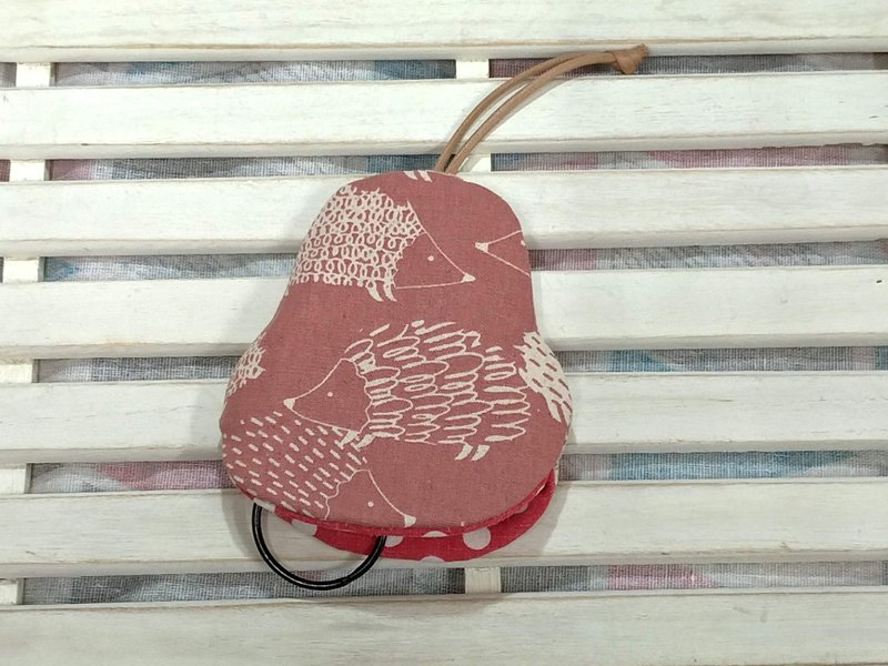 Hedgehog (Deep Lotus Root Powder) Pear Shape Key Case【K200303】 - Keychains - Cotton & Hemp Multicolor