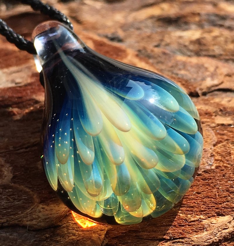 boroccus  A drop  Tear-shaped  Refractory glass pendant. - สร้อยคอ - แก้ว สีน้ำเงิน