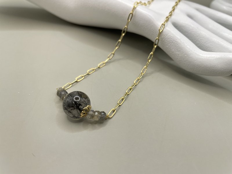 Chopin Nocturne Black Hair Crystal + Labradorite Necklace, 14K Bronze Injected Gold Necklace, Design Style Handmade - สร้อยข้อมือ - คริสตัล 