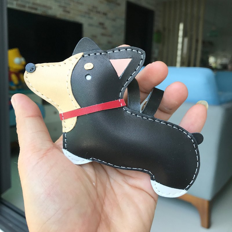 Healing small objects handmade leather black corgi dog hand-stitched charm large size - พวงกุญแจ - หนังแท้ สีดำ