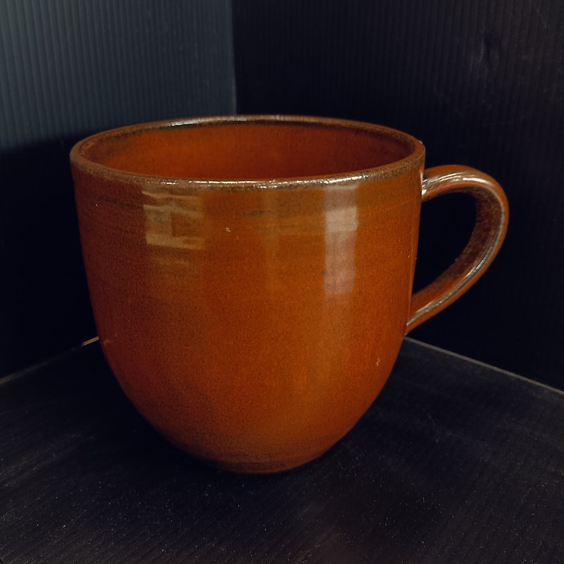 鐵紅馬克杯(大) - 杯/玻璃杯 - 陶 紅色