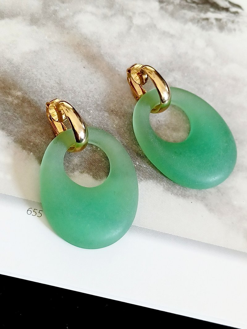 vintage jewelry  AVON 仿玉石垂墜夾式耳環 - 耳環/耳夾/耳骨夾 - 其他金屬 