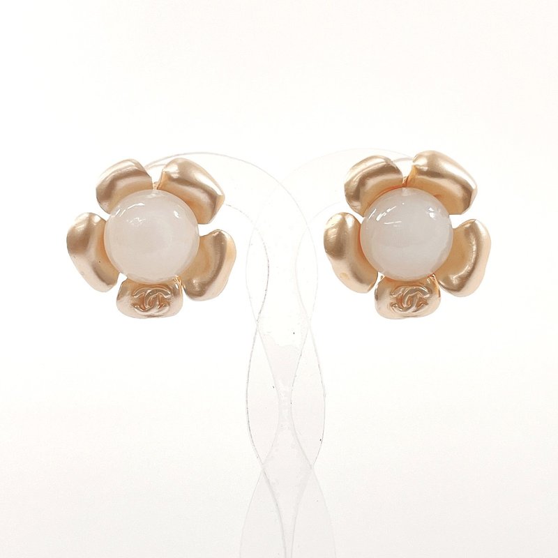 CHANEL Clip-On Metal Gold Earrings 00 T - Earrings & Clip-ons - Precious Metals Gold