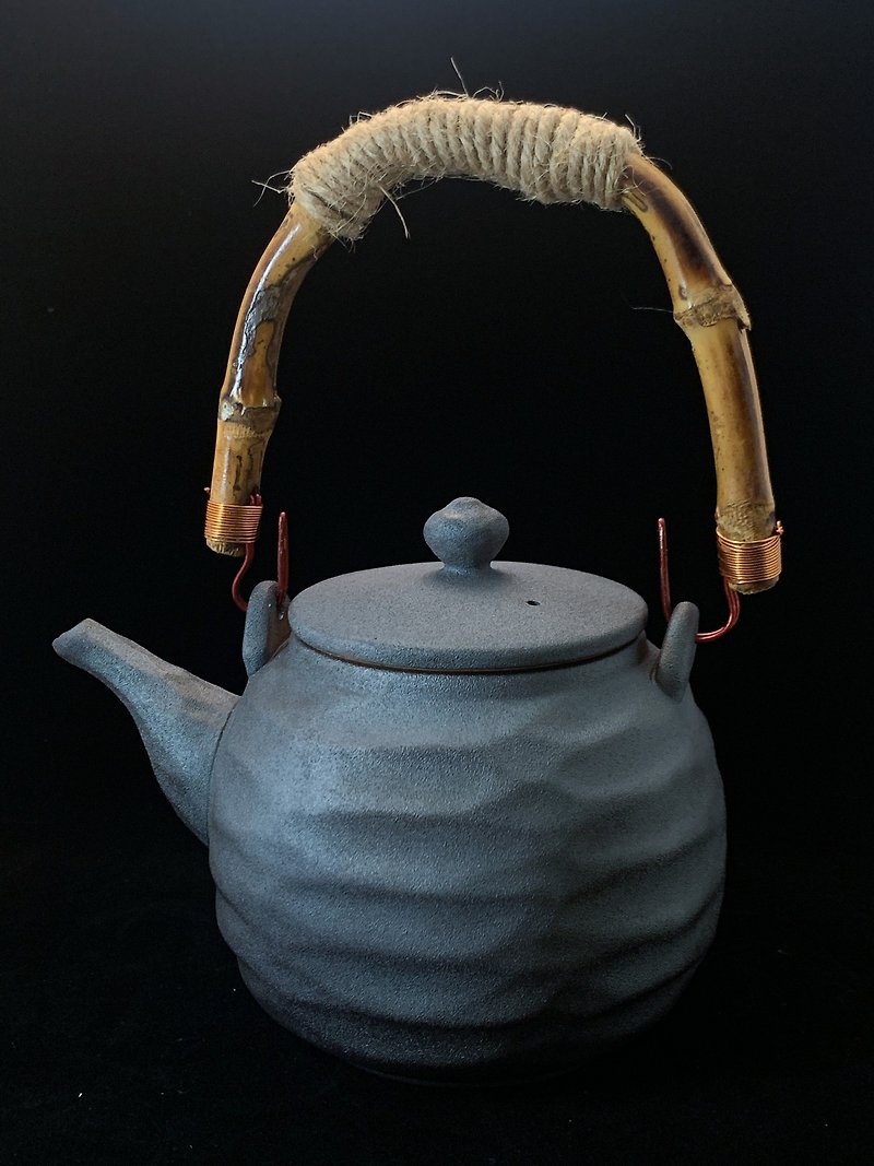 [Stone pottery teapot] rough atmosphere / honest and original / with base, alcohol lamp - ถ้วย - แก้ว สีดำ