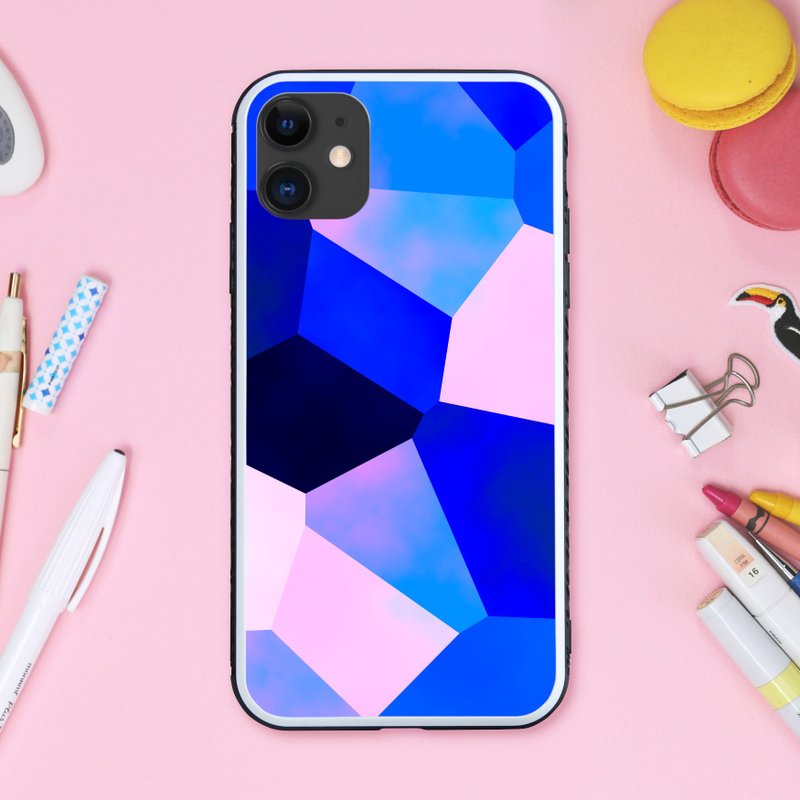 ゆめかわいい模様のスマホケース【強化ガラス仕上げ】iPhone16 対応 - 手機殼/手機套 - 塑膠 多色