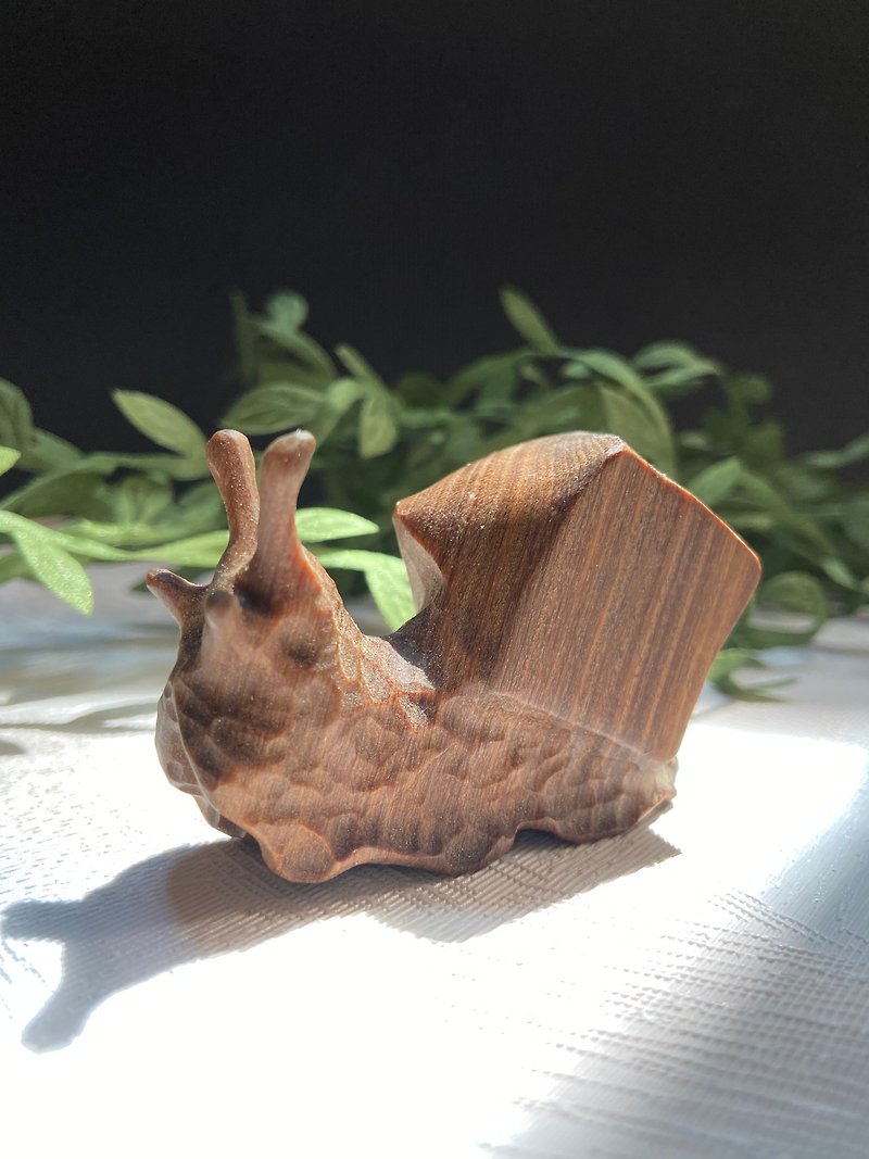 Slow Life-Snail Series | Green Sandalwood Ornaments • Customized Products - Items for Display - Wood Brown