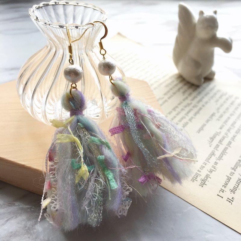Unicorn hand-spun thread tassel earrings - Earrings & Clip-ons - Wool Purple