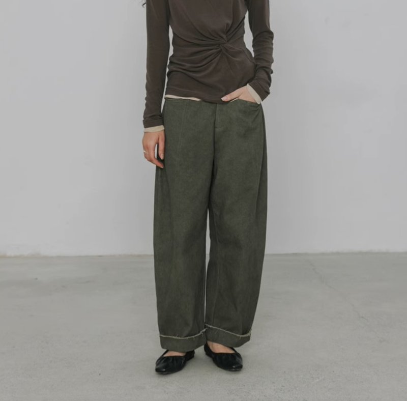 French retro rolled-hem wide-leg nine-point casual trousers - กางเกงขายาว - วัสดุอื่นๆ สีเขียว