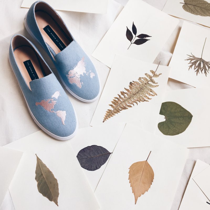 Denim Slip Ons - Iced & Quartz - 女休閒鞋/帆布鞋 - 紙 藍色