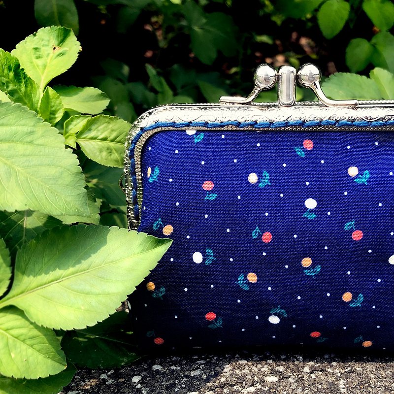 Small flowers on the roadside / double-layer gold bag - Wallets - Cotton & Hemp Blue