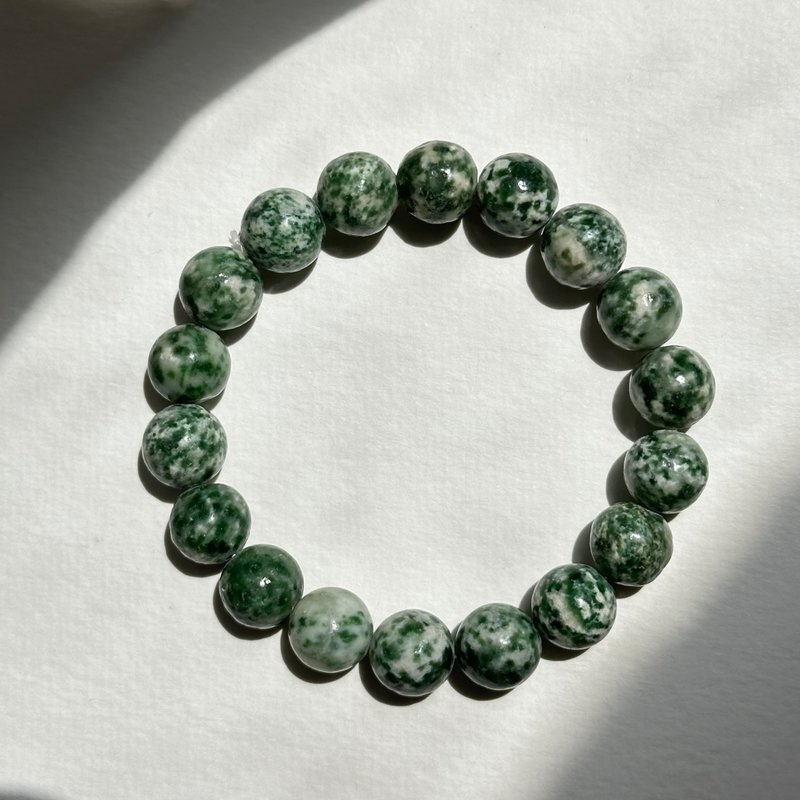 [Aries, Libra and Pisces] Green Point Stone Pure Bead Bracelet resists energy imbalance and negative energy and provides inner peace. - สร้อยข้อมือ - เครื่องประดับพลอย สีเขียว