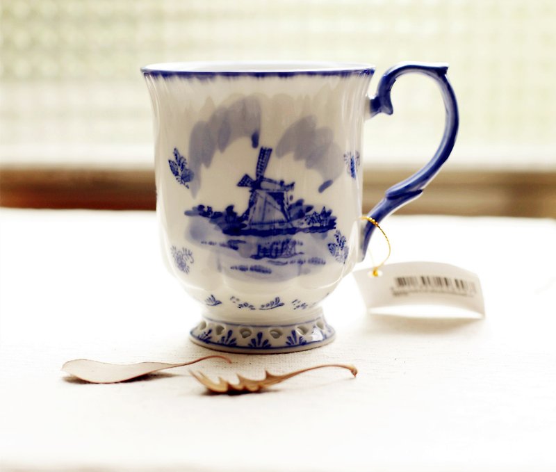 Good day [fetish] ancient Dutch windmill ceramic cup member - Teapots & Teacups - Porcelain Blue