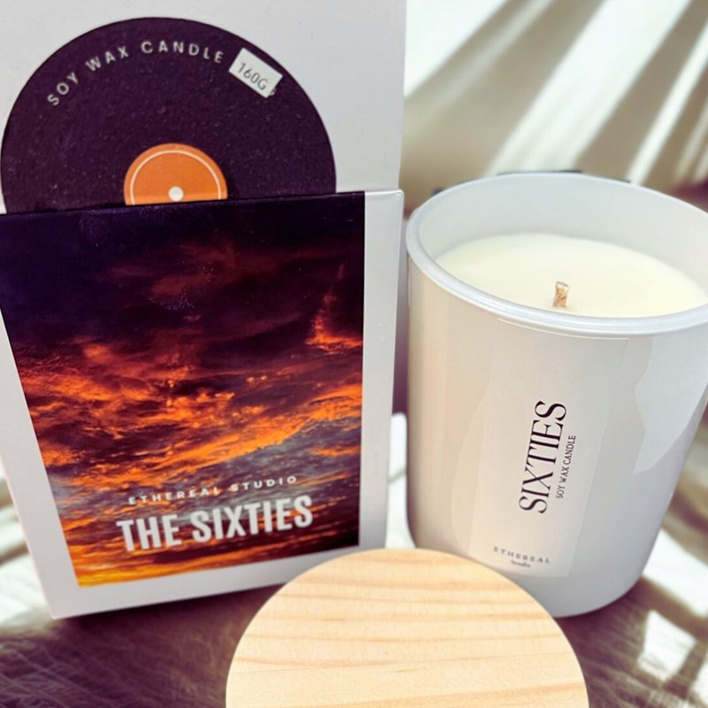 THE SIXTIES - Soy Wax Candle 160g - 香氛蠟燭/燭台 - 蠟 白色
