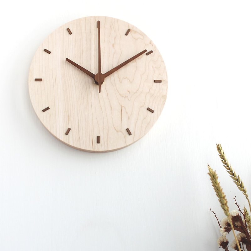 CLOCK_20 Classic Solid Wood Silent Wall Clock Taiwan Limited Handmade Hard Maple - Clocks - Wood Khaki
