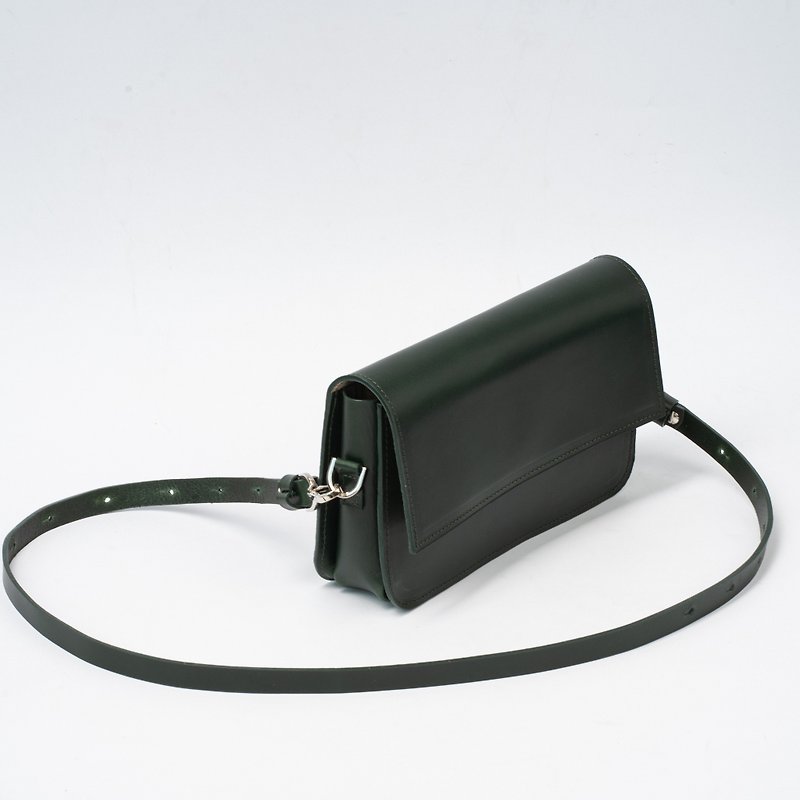 Classic Leather Shoulder Bag - Timeless Accessory  for Everyday Elegance - Handbags & Totes - Genuine Leather Green