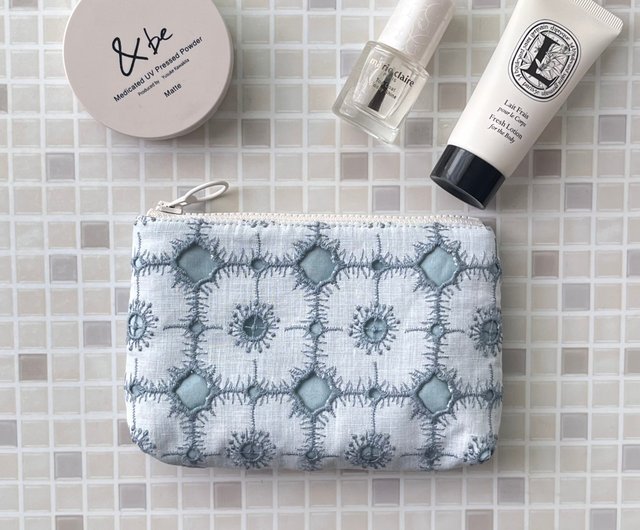 mina perhonen anemone コスメポーチ 刺繍 化妝包 - ショップ mukava