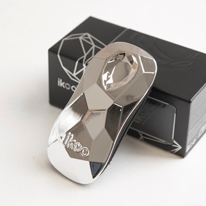 **新品**德國梳子魔力功能髮梳(鑽石銀/家用型) - 化妝掃/鏡子/梳子 - 其他材質 銀色