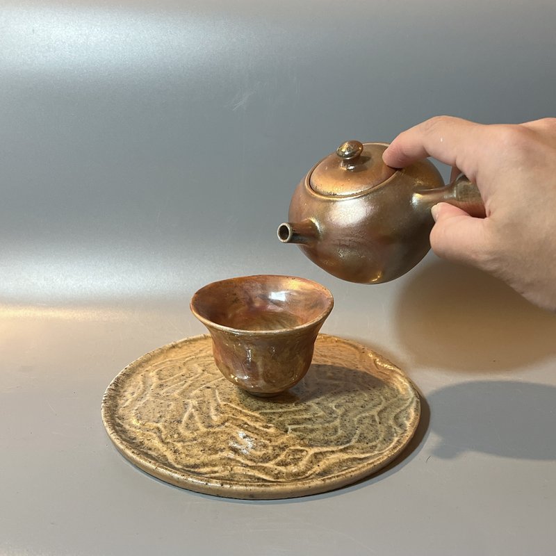 柴燒金彩玫瑰金茶壺 / 小平凡手作 - 茶壺/茶杯/茶具 - 陶 