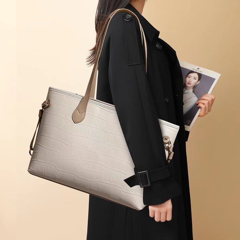 Genuine leather large tote bag, handbag, shoulder bag, large capacity light luxury bag, birthday gift - กระเป๋าถือ - หนังแท้ ขาว