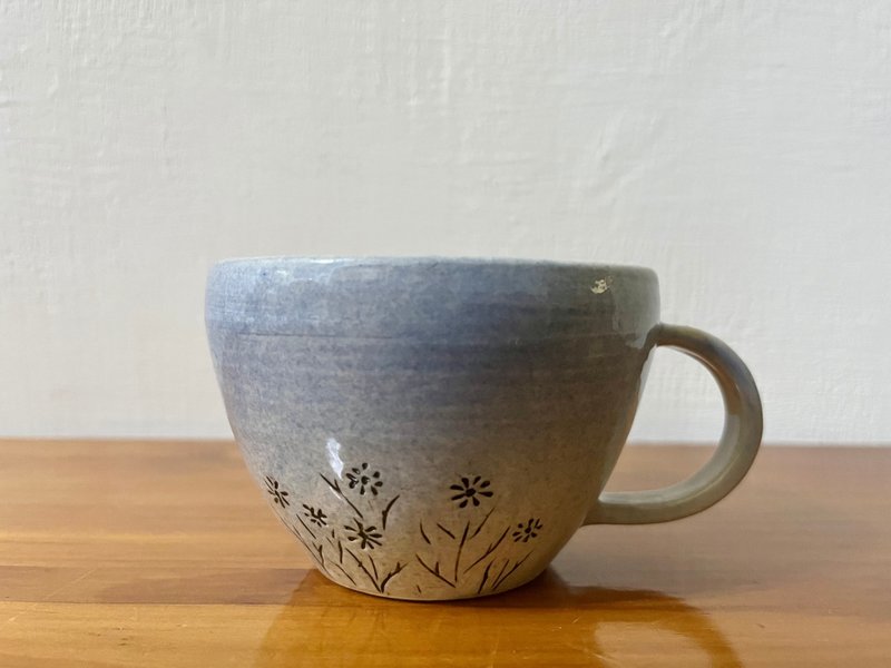 Handcrafted Ceramic Mug - Mugs - Pottery White