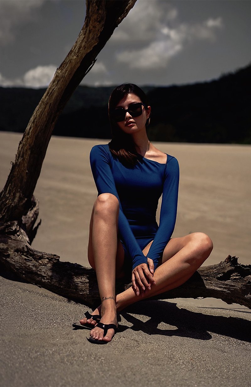 Shoulder Rash I Classic Blue - Women's Swimwear - Polyester 
