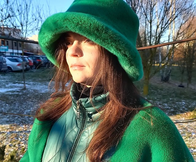 Green faux mink fur bucket hat. Stylish deep green fluffy hat. Winter furry  hat. - Shop ALLApparelArt Hats & Caps - Pinkoi