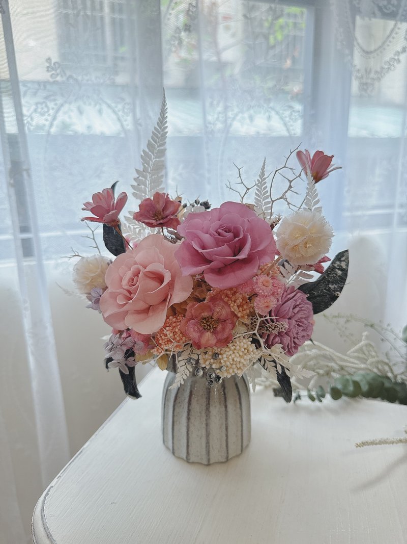 Misty Rose Time・Quietly Blooming Preserved Flower Arrangement for Housewarming & Grand Openings - Plants - Plants & Flowers Pink