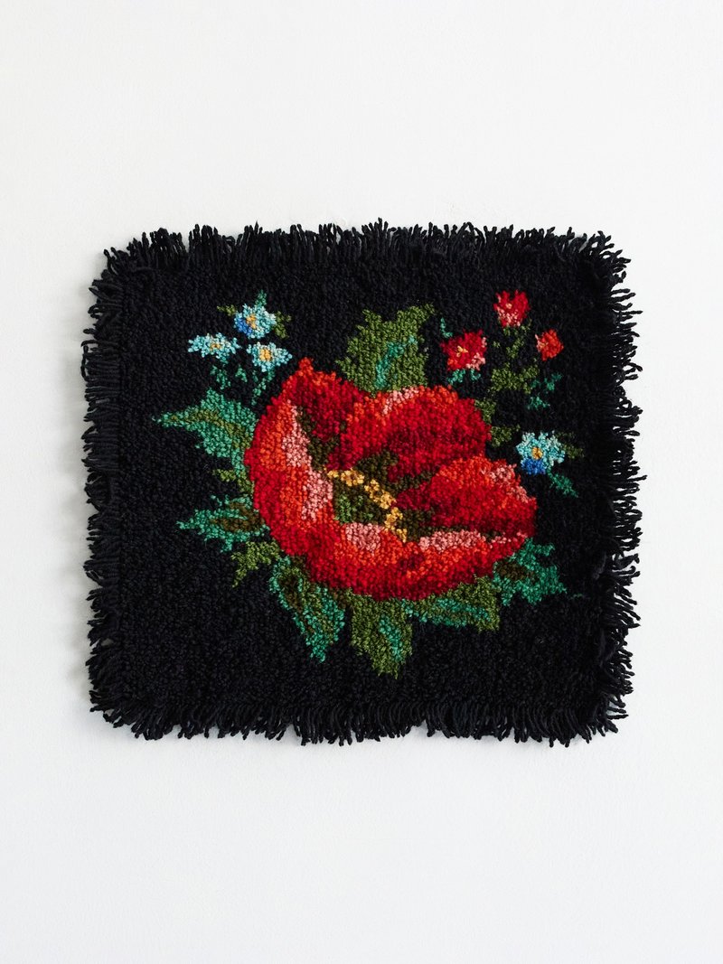 Poppy Aesthetic Area Rugs for Bedroom / Interior Design Tufted Rug with Poppy - Rugs & Floor Mats - Cotton & Hemp Multicolor