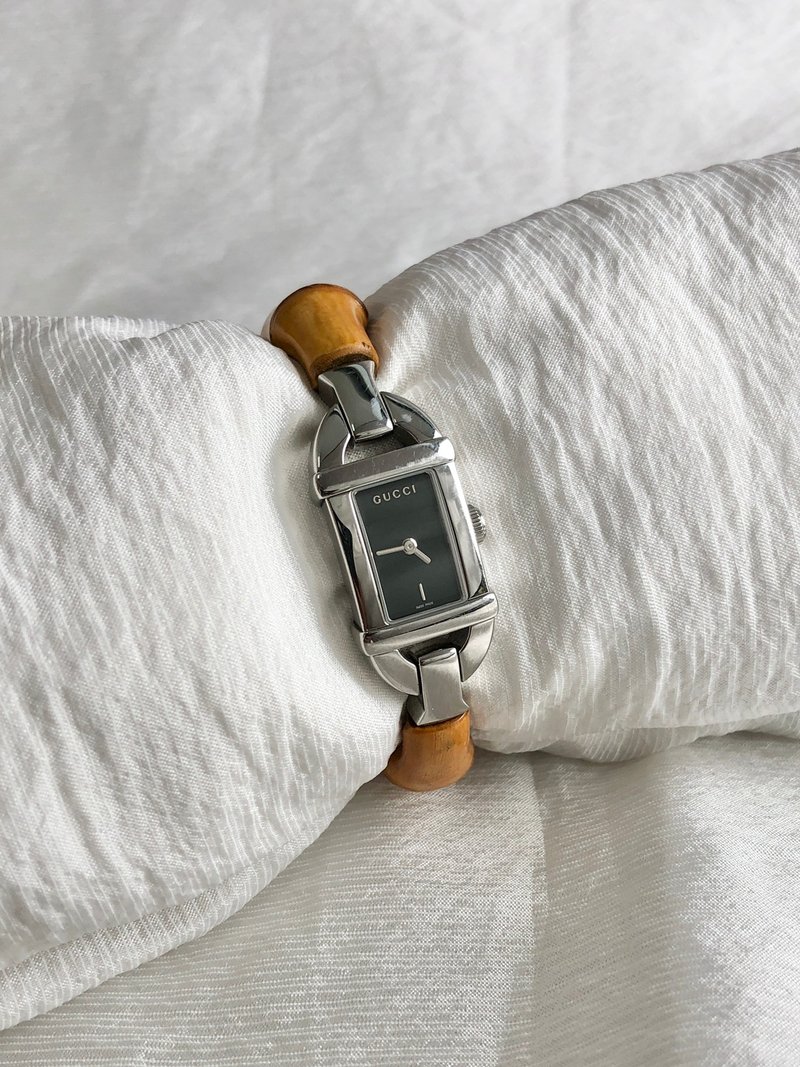 【 日本直送　名牌中古包 】GUCCI グッチ 腕時計 シルバー ブラウン バンブー ステンレススチール クォーツ 6800L vintage 3iryj8 - 女錶 - 不鏽鋼 銀色