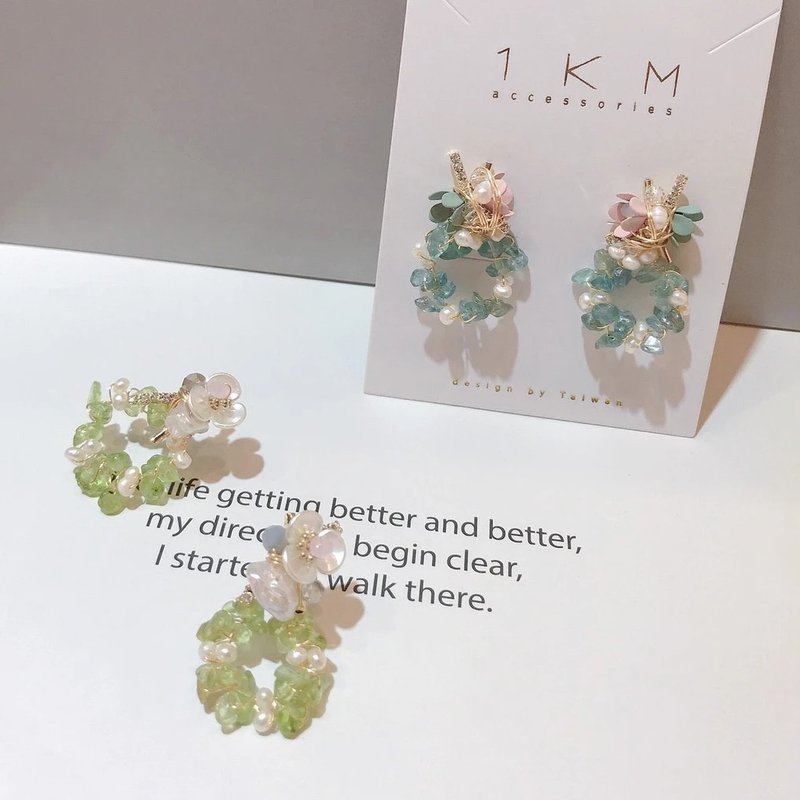 1KM心花詩歌•半寶石花圈耳環-2色 - 耳環/耳夾/耳骨夾 - 水晶 