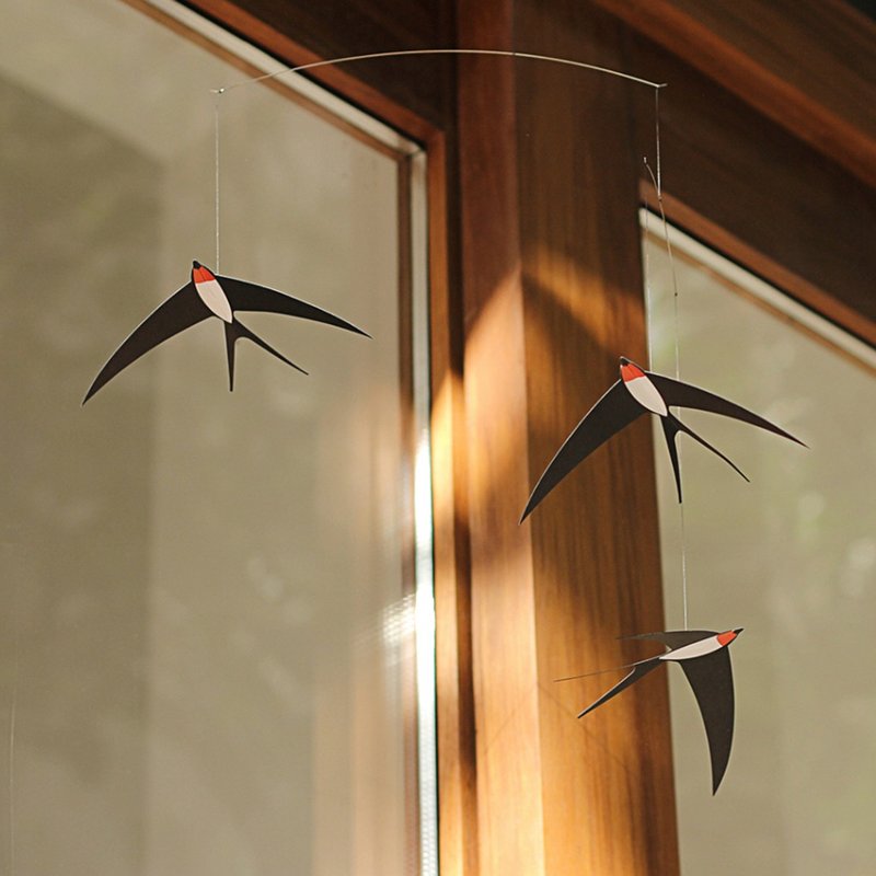 Flensted Mobiles Danish Charm Hanging Ornaments Swallow Decoration - ของวางตกแต่ง - กระดาษ สีดำ