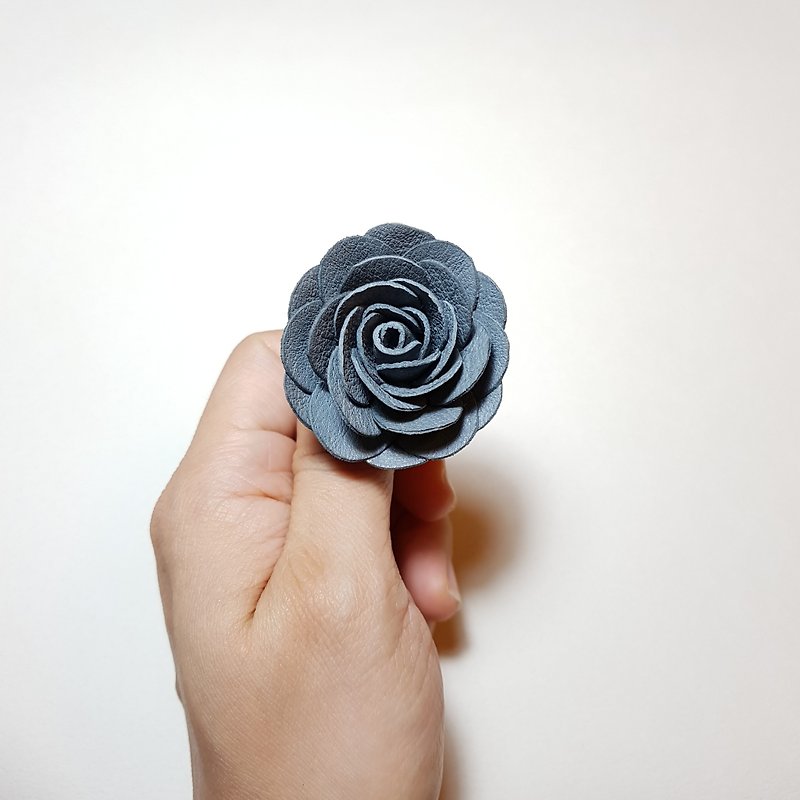 Leather flower hair tie_gray - Hair Accessories - Genuine Leather Gray