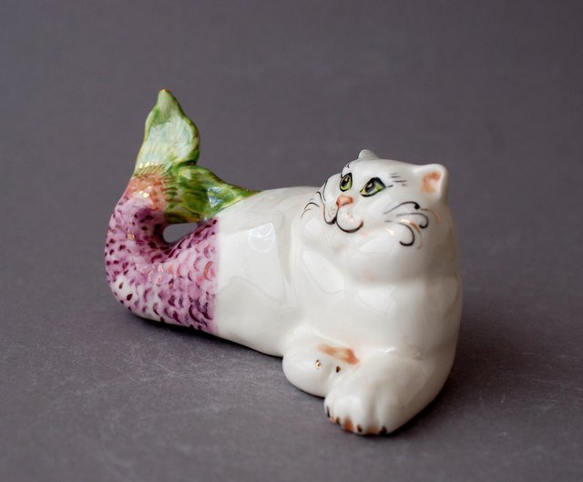 猫と鯉の陶器装飾品　金魚咥え猫 Amazon.co.jp: 鬼灯の冷徹 金魚草 根付、猫好好 缶バッジ : おもちゃ