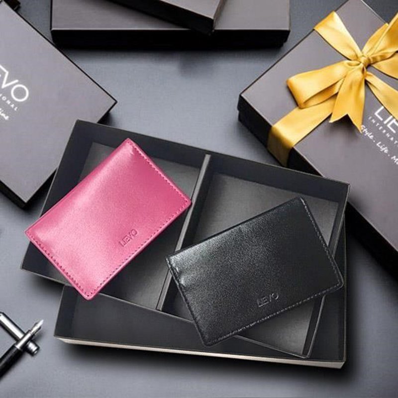 【LIEVO】Lambskin business card holder gift box - Card Holders & Cases - Genuine Leather 