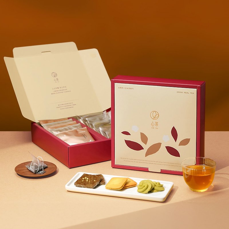 Tea gift box | Tea cake x 10 tea bags, gold foil hojicha cake & Assam milk tea sandwich & Jinxuan cookies - Handmade Cookies - Fresh Ingredients Multicolor